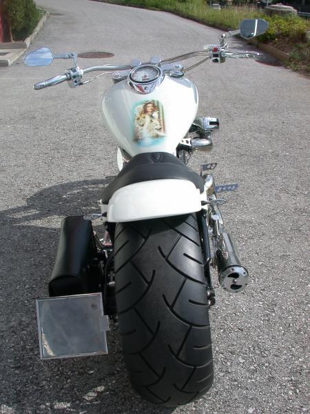 Yamaha XVS 1100 Drag Star White